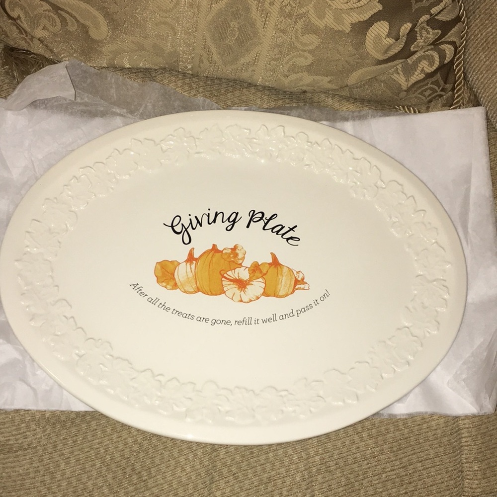 🍁 NWT Martha Stewart Giving Plate 🍂
